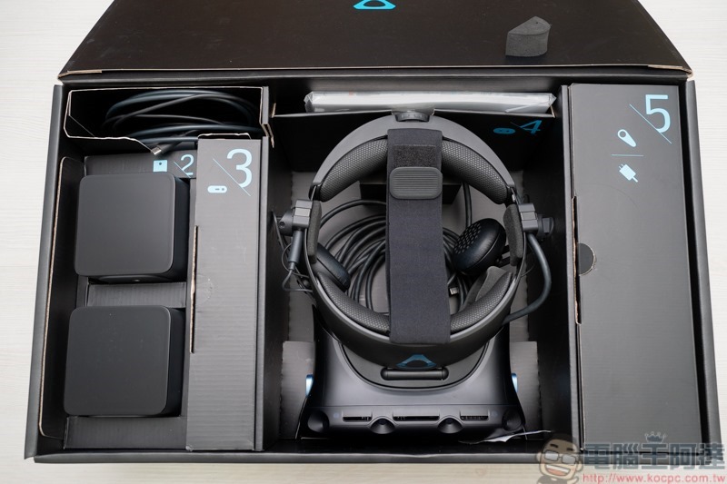 HTC Vive Cosmos Elite 開箱 - 03 HTC Vive Cosmos Elite 開箱 - 03