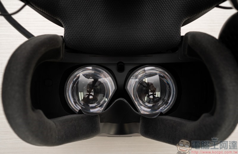 HTC Vive Cosmos Elite 開箱 - 13 HTC Vive Cosmos Elite 開箱 - 13