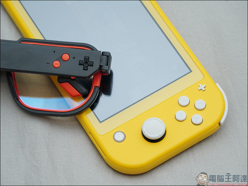 GB-30 掌機復刻藍牙眼鏡 開箱動手玩:致敬經典掌上遊戲機設計,環境音效「戴」著走 - 電腦王阿達 GB-30 掌機復刻藍牙眼鏡 開箱動手玩:致敬經典掌上遊戲機設計,環境音效「戴」著走 - 電腦王阿達