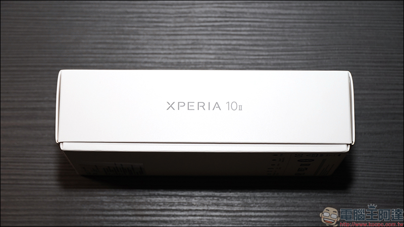Xperia 10 II 開箱、評測、動手玩：21:9 OLED 寬螢幕、三鏡頭相機，具備防水功能更親民！ - 電腦王阿達