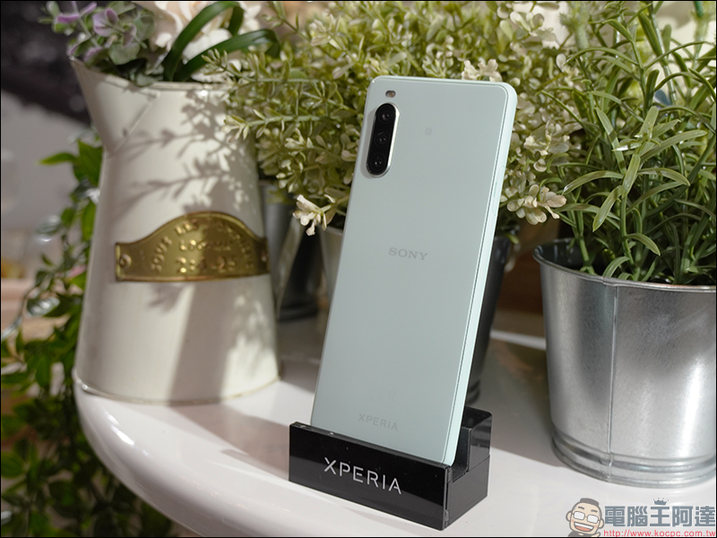 Sony Mobile 在台推出 Xperia 10 II 萬元防水新機,搭載三鏡頭主相機與 21:9 OLED 寬螢幕 - 電腦王阿達 Sony Mobile 在台推出 Xperia 10 II 萬元防水新機,搭載三鏡頭主相機與 21:9 OLED 寬螢幕 - 電腦王阿達