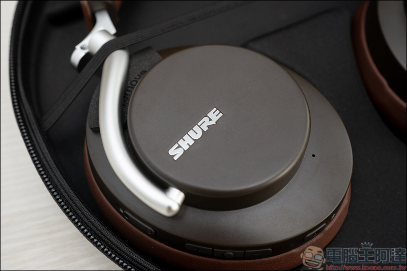 Shure AONIC 50無線降噪頭戴式耳機開箱動耳聽,同場加映AONIC 4 - 電腦王阿達 Shure AONIC 50無線降噪頭戴式耳機開箱動耳聽,同場加映AONIC 4 - 電腦王阿達