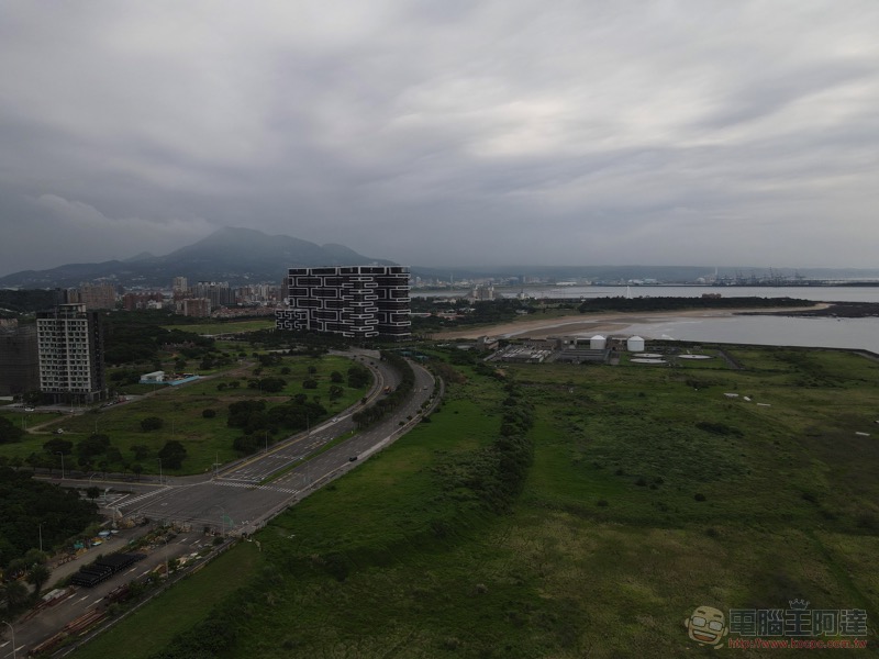 DJI Mavic Air 2 開箱實測 :盡情享受飛行的創作利器 - 電腦王阿達 DJI Mavic Air 2 開箱實測 :盡情享受飛行的創作利器 - 電腦王阿達