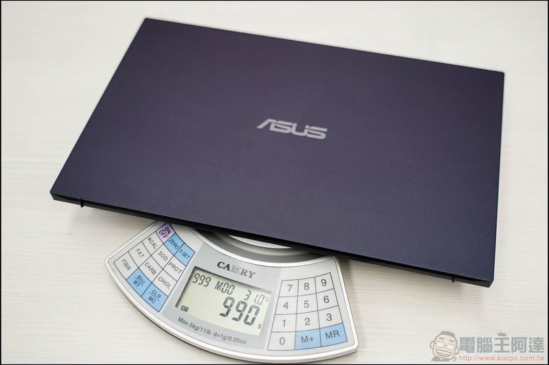 ASUS ExpertBook B9450FA 開箱 - 08