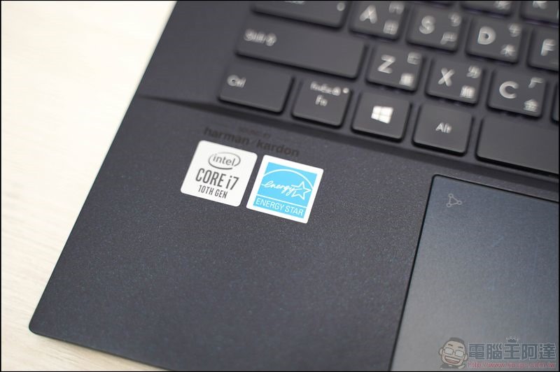 ASUS ExpertBook B9450FA 開箱 - 17 ASUS ExpertBook B9450FA 開箱 - 17