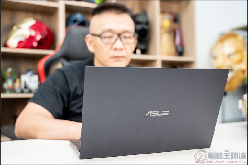 ASUS ExpertBook B9 (B9450) 開箱,續航超過24小時的超輕量商務筆電 - 電腦王阿達 ASUS ExpertBook B9 (B9450) 開箱,續航超過24小時的超輕量商務筆電 - 電腦王阿達