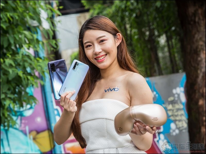 vivo Y50將於6月登場,售價8千有找,指定資費0元起再抽眼部按摩器。 vivo Y50將於6月登場,售價8千有找,指定資費0元起再抽眼部按摩器。
