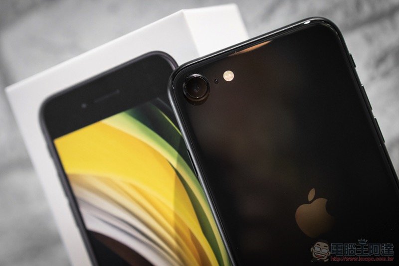 DxOMark 公佈 iPhone SE(2020) 音訊評測成績, 70 分僅次於 iPhone 11 系列 - 電腦王阿達 DxOMark 公佈 iPhone SE(2020) 音訊評測成績, 70 分僅次於 iPhone 11 系列 - 電腦王阿達