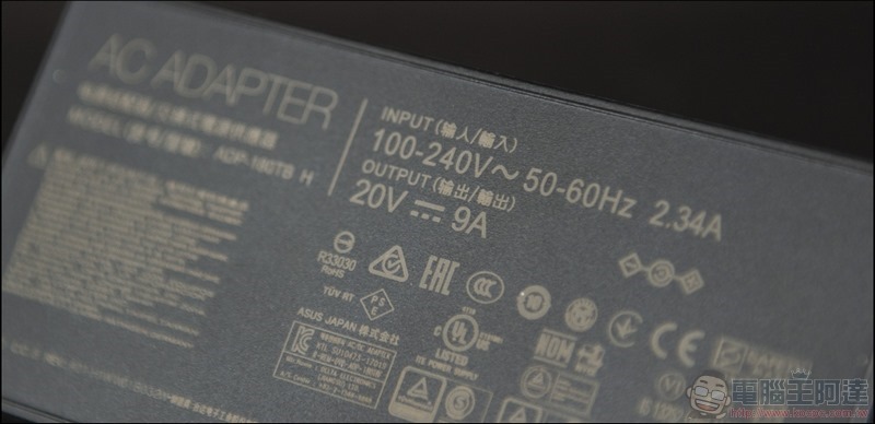 使用不同筆電的充電器為電腦充電是否安全? - 電腦王阿達 ROG Zephyrus G14 開箱 - 09