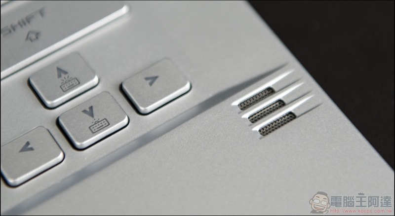 ROG Zephyrus G14 開箱 - 22 ROG Zephyrus G14 開箱 - 22