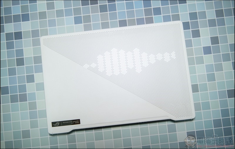 ROG Zephyrus G14 開箱 - 75 ROG Zephyrus G14 開箱 - 75