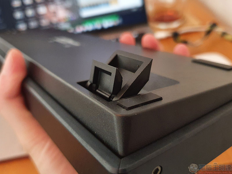 Keychron K6 超精簡 68 鍵機械式鍵盤 RGB 熱插拔軸開箱動手玩,雙模式、四系統宛如量身定做 - 電腦王阿達 Keychron K6 超精簡 68 鍵機械式鍵盤 RGB 熱插拔軸開箱動手玩,雙模式、四系統宛如量身定做 - 電腦王阿達