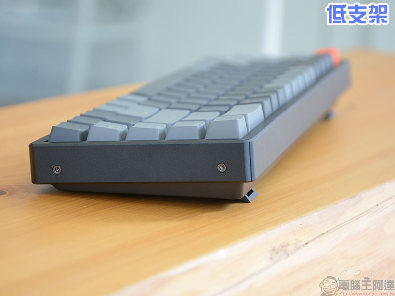 Keychron K6 超精簡 68 鍵機械式鍵盤 RGB 熱插拔軸開箱動手玩，雙模式、四系統宛如量身定做 - 電腦王阿達