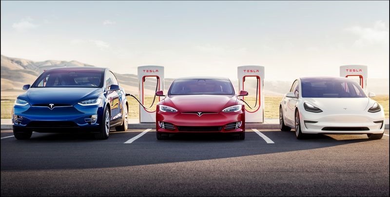 Tesla 全車系於 V3 超級充電站充電皆可享有更高效的充電體驗 Tesla 全車系於 V3 超級充電站充電皆可享有更高效的充電體驗