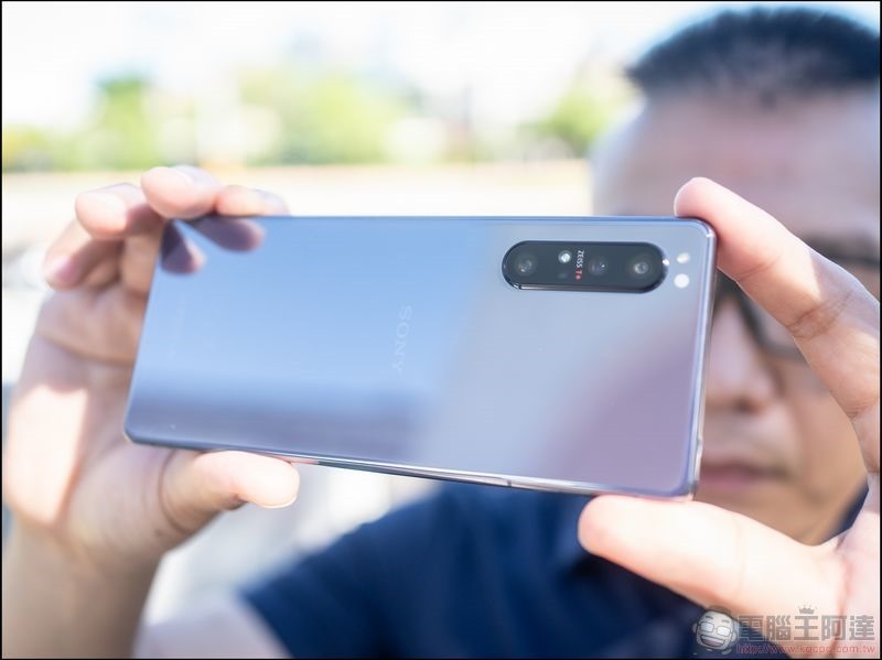 Xperia 1 II 的日系美型 當然要靠膜斯密碼專屬 imos 康寧玻璃保護貼 / 軍規防震殼 / 藍寶石鏡頭貼 防護起來! - 電腦王阿達 Xperia 1 II 的日系美型 當然要靠膜斯密碼專屬 imos 康寧玻璃保護貼 / 軍規防震殼 / 藍寶石鏡頭貼 防護起來! - 電腦王阿達