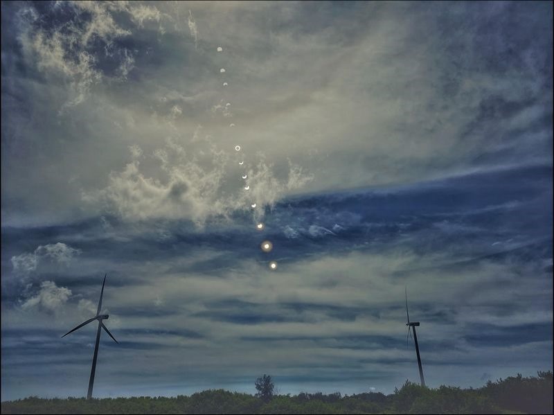 生態攝影師施信鋒示範如何用 iPhone 拍出超美的太陽軌跡