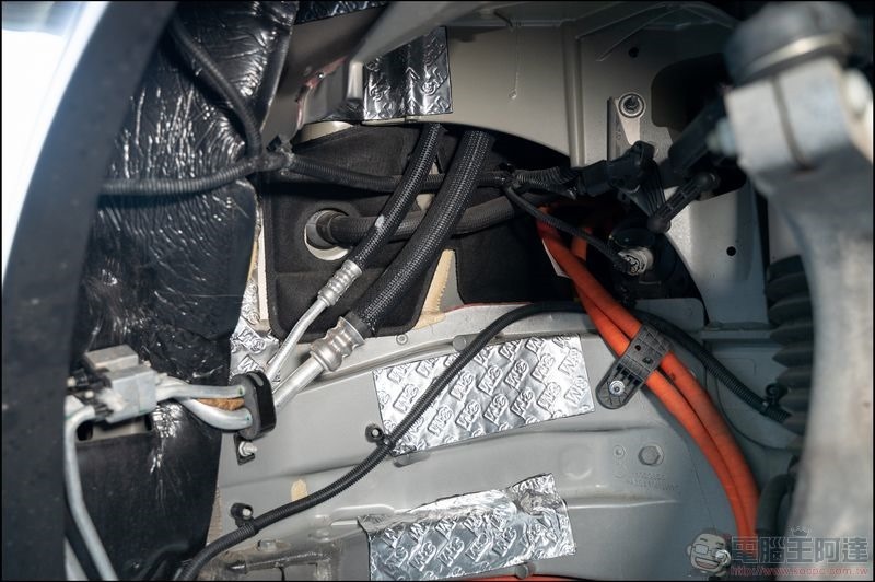 Wow!好站 TESLA 輪拱隔音工程體驗 - 19 Wow!好站 TESLA 輪拱隔音工程體驗 - 19