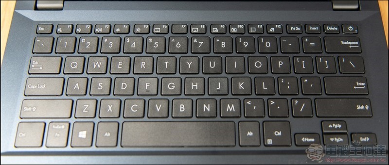 輕薄商務筆電 ASUS ExpertBook P2 (P2451) 開箱 - 08 輕薄商務筆電 ASUS ExpertBook P2 (P2451) 開箱 - 08