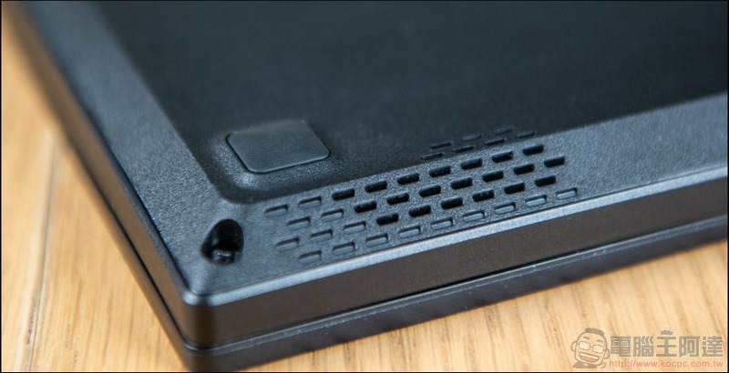 輕薄商務筆電 ASUS ExpertBook P2 (P2451) 開箱 - 17 輕薄商務筆電 ASUS ExpertBook P2 (P2451) 開箱 - 17