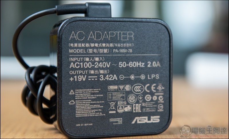 輕薄商務筆電 ASUS ExpertBook P2 (P2451) 開箱 - 27 輕薄商務筆電 ASUS ExpertBook P2 (P2451) 開箱 - 27