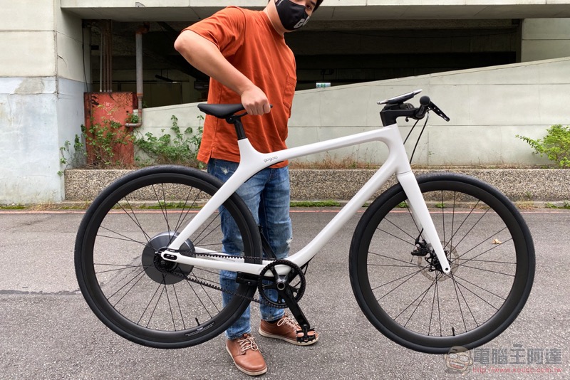 Gogoro eeyo 在台啟動全球首賣 ,售價最低 12 萬有找(我們動腳騎) - 電腦王阿達 Gogoro eeyo 在台啟動全球首賣 ,售價最低 12 萬有找(我們動腳騎) - 電腦王阿達