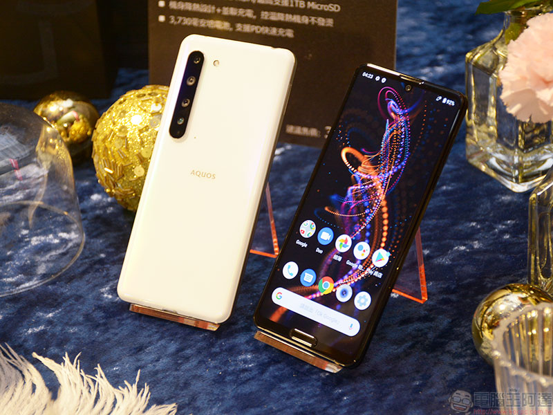 SHARP 首款 5G 手機「AQUOS R5G」在台推出,8K 攝錄解放視界 - 電腦王阿達 SHARP 首款 5G 手機「AQUOS R5G」在台推出,8K 攝錄解放視界 - 電腦王阿達