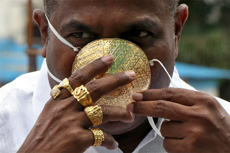 印度富商訂製黃金口罩，炫富效果大於防疫 - 電腦王阿達