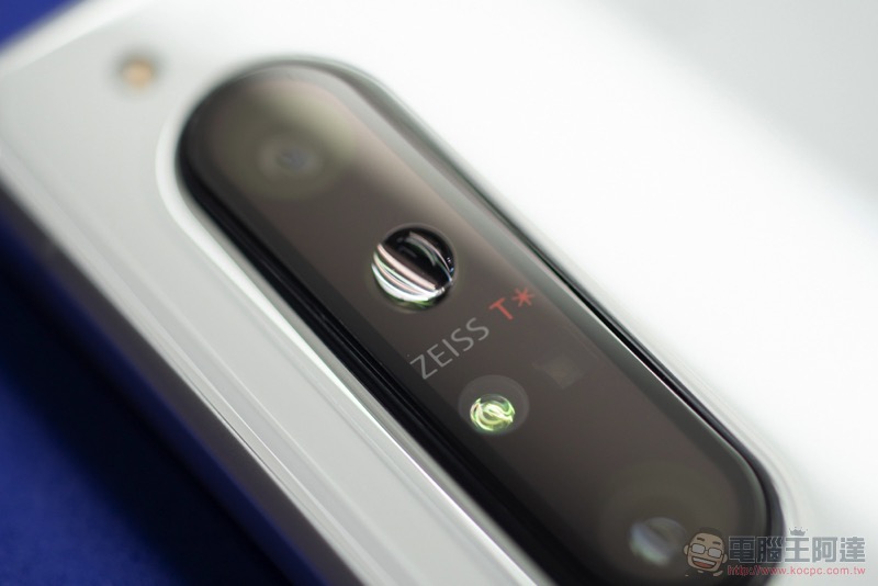 Xperia 1 II 的日系美型 當然要靠膜斯密碼專屬 imos 康寧玻璃保護貼 / 軍規防震殼 / 藍寶石鏡頭貼 防護起來! - 電腦王阿達 Xperia 1 II 的日系美型 當然要靠膜斯密碼專屬 imos 康寧玻璃保護貼 / 軍規防震殼 / 藍寶石鏡頭貼 防護起來! - 電腦王阿達