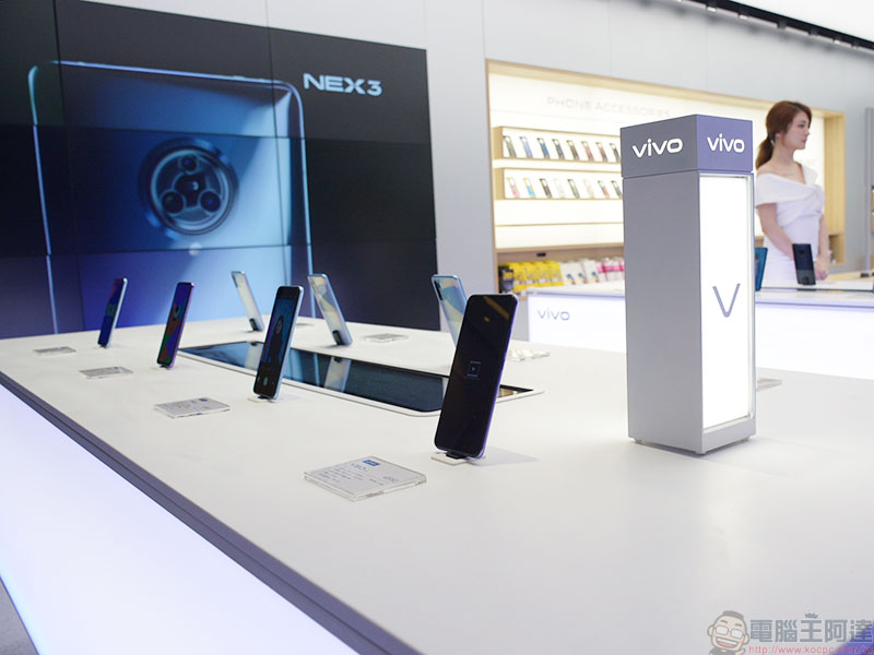 vivo 首家智慧旗艦店於三創開幕,結合科技與時尚的互動新主張 - 電腦王阿達 vivo 首家智慧旗艦店於三創開幕,結合科技與時尚的互動新主張 - 電腦王阿達