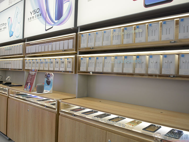 vivo 首家智慧旗艦店於三創開幕,結合科技與時尚的互動新主張 - 電腦王阿達 vivo 首家智慧旗艦店於三創開幕,結合科技與時尚的互動新主張 - 電腦王阿達