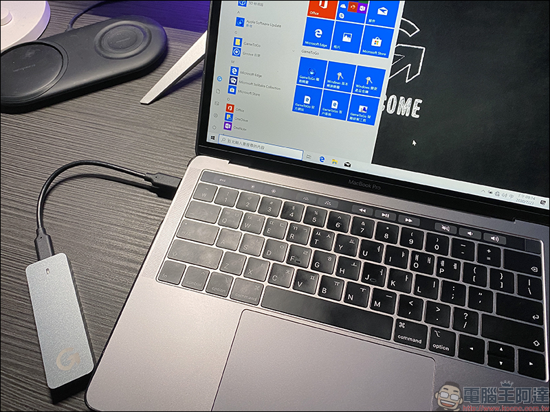 GameToGo Hub 多功能轉接器開箱動手玩:內建 SSD 固態儲存、讓 Mac 變身 Windows 電腦,能裝 Office 也能玩英雄聯盟!(同場加映:GameToGo 2 系列同步登場,速度更快、散熱更佳!) - 電腦王阿達 GameToGo Hub 多功能轉接器開箱動手玩:內建 SSD 固態儲存、讓 Mac 變身 Windows 電腦,能裝 Office 也能玩英雄聯盟!(同場加映:GameToGo 2 系列同步登場,速度更快、散熱更佳!) - 電腦王阿達