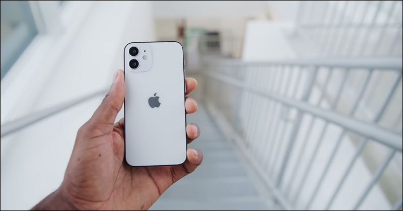 5.4 吋 iPhone 12 真機螢幕面板曝光,瀏海全螢幕設計、小巧機身更好單手掌握 - 電腦王阿達 5.4 吋 iPhone 12 真機螢幕面板曝光,瀏海全螢幕設計、小巧機身更好單手掌握 - 電腦王阿達