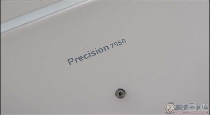 Dell Precision 7550 移動工作站 開箱 - 20