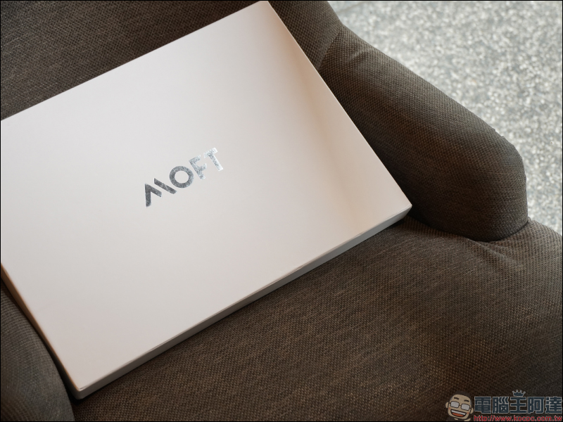 MOFT 隱形立架筆電包開箱動手玩:高質感收納、支撐一次搞定!隱藏魔術大空間,個人配件一包帶走 - 電腦王阿達 MOFT 隱形立架筆電包開箱動手玩:高質感收納、支撐一次搞定!隱藏魔術大空間,個人配件一包帶走 - 電腦王阿達