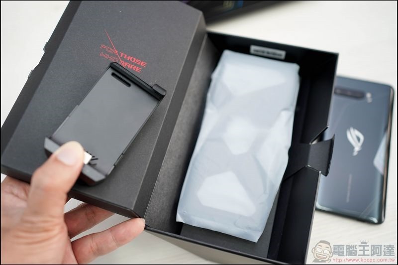 ASUS ROG Phone 3 開箱 - 07 ASUS ROG Phone 3 開箱 - 07