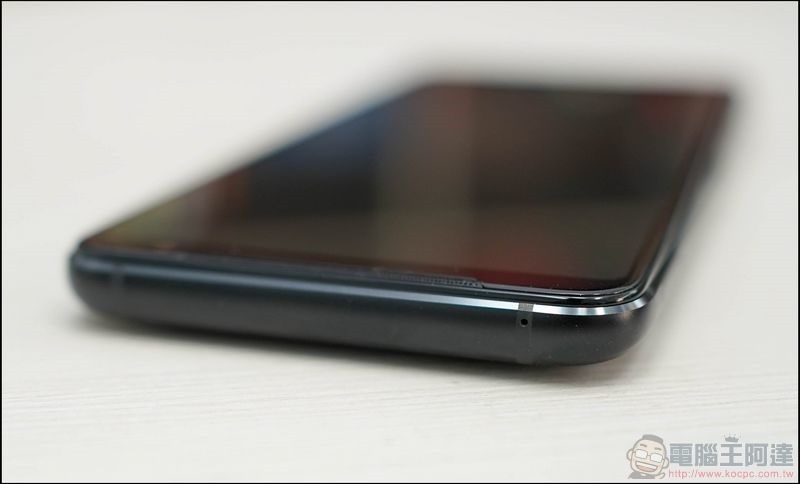 ASUS ROG Phone 3 開箱 - 14 ASUS ROG Phone 3 開箱 - 14