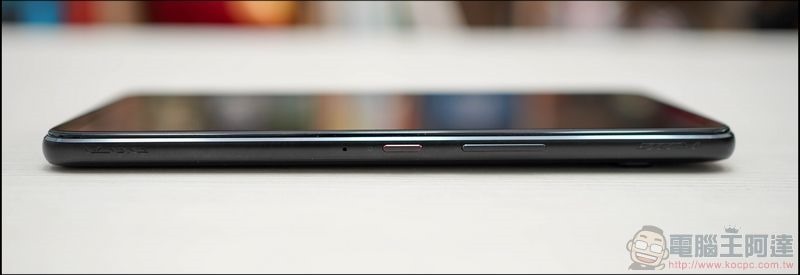 ASUS ROG Phone 3 開箱 - 16 ASUS ROG Phone 3 開箱 - 16