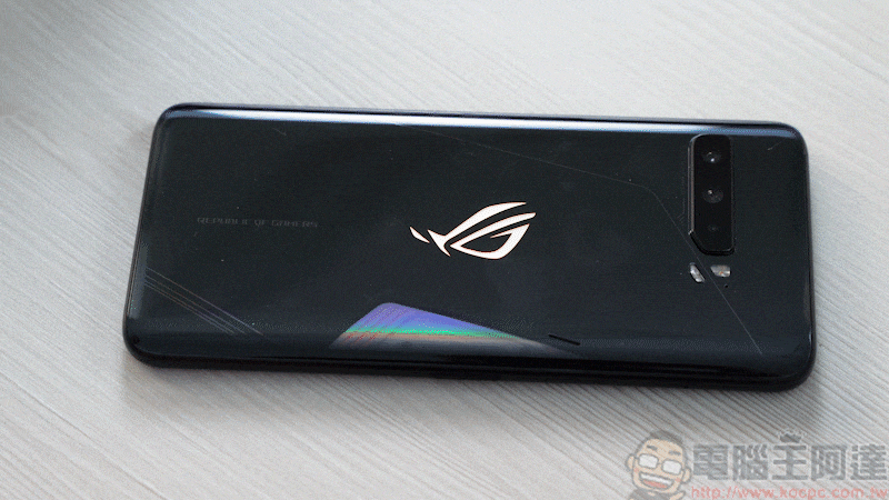 ASUS ROG Phone 3 開箱評測評價,為贏而生的電競至尊旗艦 - 電腦王阿達 ASUS ROG Phone 3 開箱評測評價,為贏而生的電競至尊旗艦 - 電腦王阿達