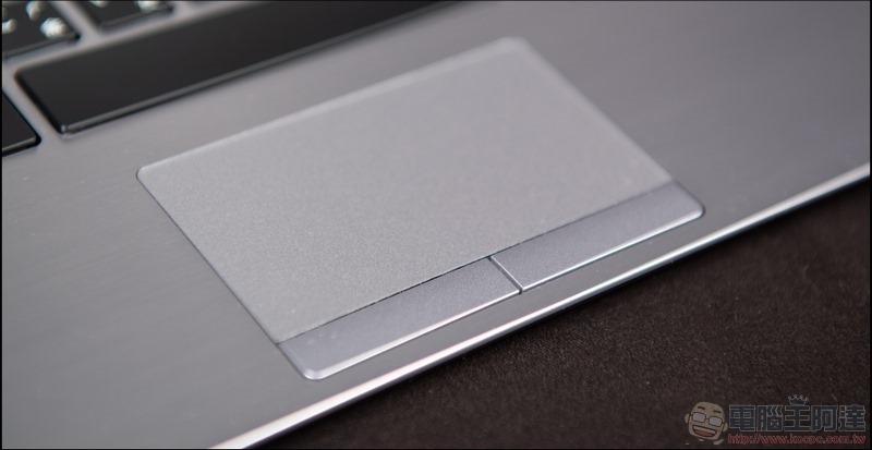 VAIO A12 二合一超輕薄變形筆電 開箱 - 13 VAIO A12 二合一超輕薄變形筆電 開箱 - 13