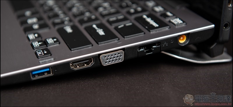VAIO A12 二合一超輕薄變形筆電 開箱 - 18 VAIO A12 二合一超輕薄變形筆電 開箱 - 18