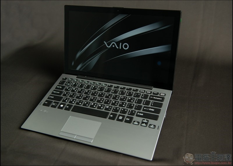 VAIO A12 二合一超輕薄變形筆電 開箱 - 32