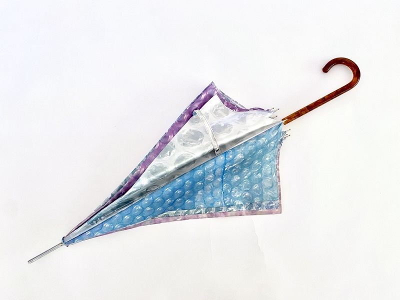 「氣泡紙造型雨傘」真的還是傘只是讓人想捏 - 電腦王阿達