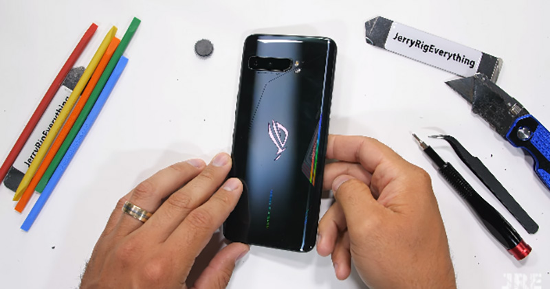 ASUS ROG Phone 3 拆解出爐,在散熱部分用了十二萬分力 - 電腦王阿達 ASUS ROG Phone 3 拆解出爐,在散熱部分用了十二萬分力 - 電腦王阿達