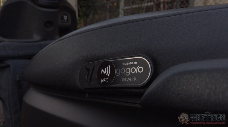刷手機就啟動,教你幫 Ai-1 智慧電車加入感應 NFC 啟動 / 開車箱功能(影片教學) - 電腦王阿達 刷手機就啟動,教你幫 Ai-1 智慧電車加入感應 NFC 啟動 / 開車箱功能(影片教學) - 電腦王阿達
