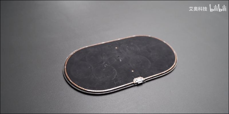 Apple AirPower 無線充電器原型測試機被拆解 - 電腦王阿達 Apple AirPower 無線充電器原型測試機被拆解 - 電腦王阿達