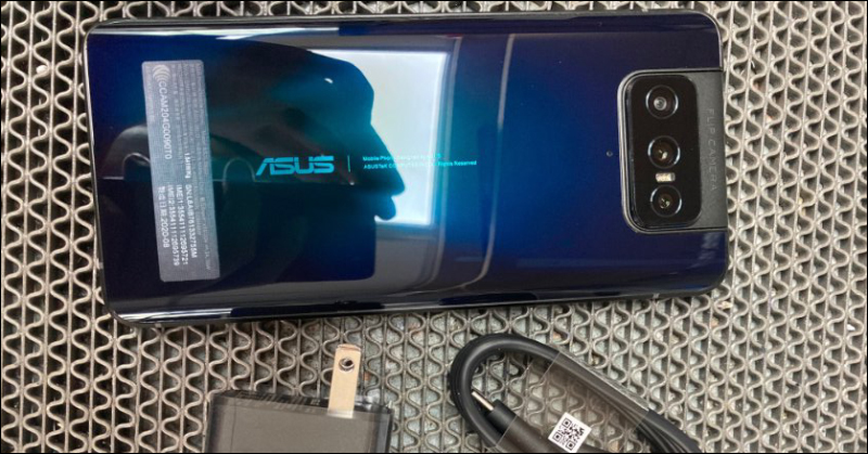 華碩 ASUS ZenFone 7 實機開箱照流出:搭載「三眼怪」翻轉鏡頭相機、取消機背實體指紋辨識 - 電腦王阿達 華碩 ASUS ZenFone 7 實機開箱照流出:搭載「三眼怪」翻轉鏡頭相機、取消機背實體指紋辨識 - 電腦王阿達