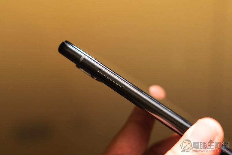 ASUS ZenFone 7 / 7 Pro 的翻轉 3 鏡頭,想要全方位挑戰你的攝影創意 - 電腦王阿達 ASUS ZenFone 7 / 7 Pro 的翻轉 3 鏡頭,想要全方位挑戰你的攝影創意 - 電腦王阿達