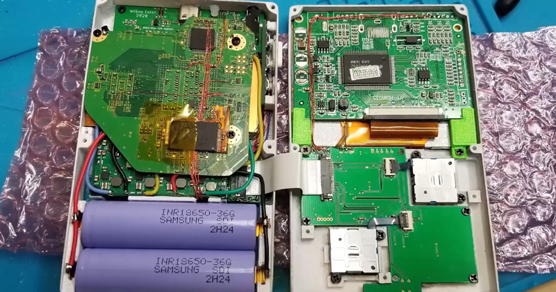 國外玩家老機大改造 「WiiBoy Color」, Nintendo Wii 也可以很 Game Boy - 電腦王阿達 國外玩家老機大改造 「WiiBoy Color」, Nintendo Wii 也可以很 Game Boy - 電腦王阿達