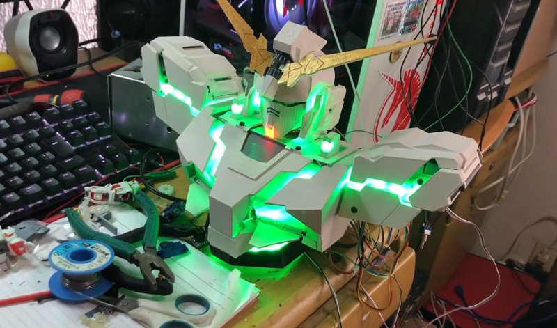 日本達人自製1/30自動變形獨角獸鋼彈 可發光亦可變形 - 電腦王阿達 日本達人自製1/30自動變形獨角獸鋼彈 可發光亦可變形 - 電腦王阿達