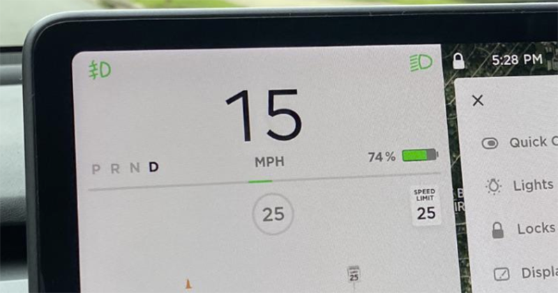 「咚!」綠燈行, Tesla 更新提供綠燈提醒並增進市區內限速辨識 - 電腦王阿達 「咚!」綠燈行, Tesla 更新提供綠燈提醒並增進市區內限速辨識 - 電腦王阿達